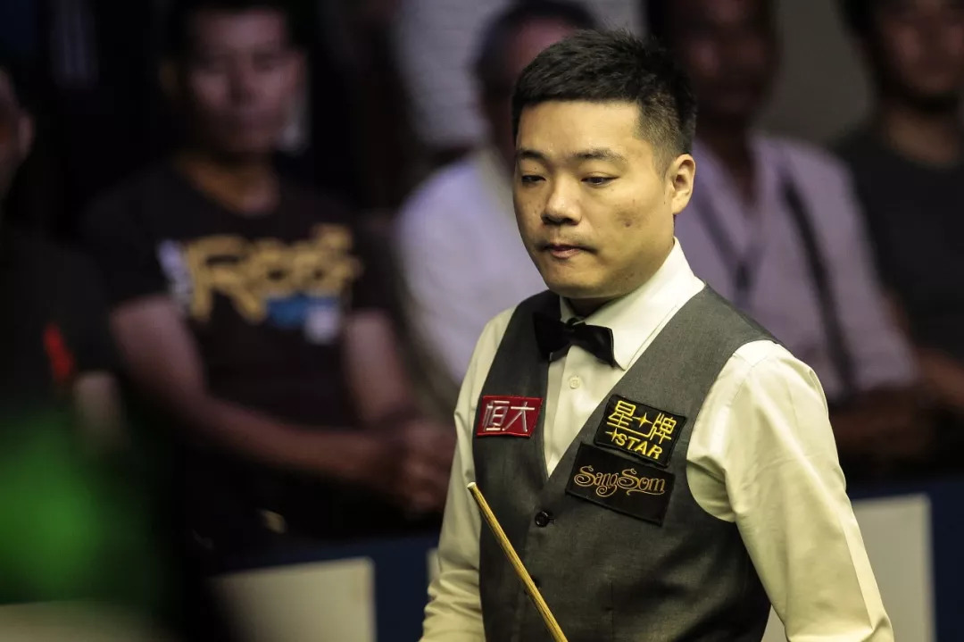 米兰体育官网-纳达尔击败老对手丁俊晖，晋级之路一路高歌